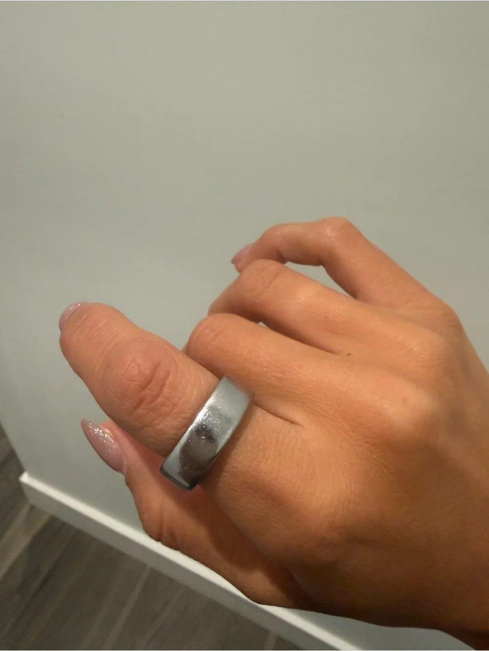 Oura Ring Gen3 Horizon Smart Ring — Silver with Black Interior